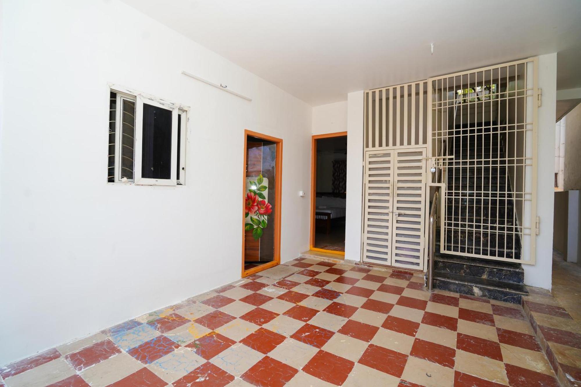 Golden Villa - Duplex House With Private Theater - Near To Alipiri And Bhudevi Ttd Ticket Counter And Kapilateertham Тирупати Экстерьер фото